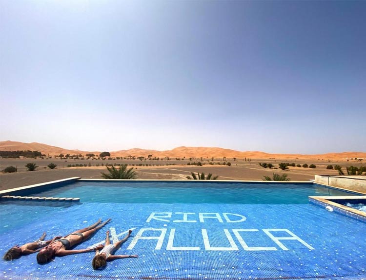 swiming-pool-merzouga